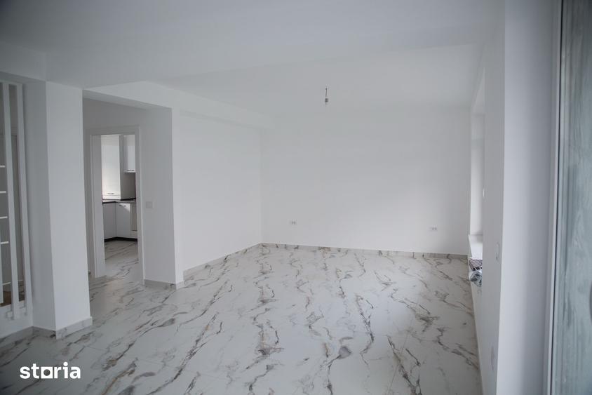 Casă cu 4 camere cu Teren 250 Mp în Central