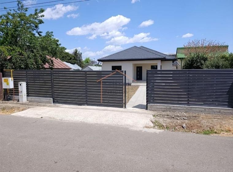 Casă cu 4 camere cu Teren 455 Mp în Câmpineanca