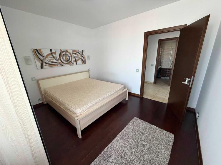 Apartament cu 3 camere decomandat în 13 Septembrie