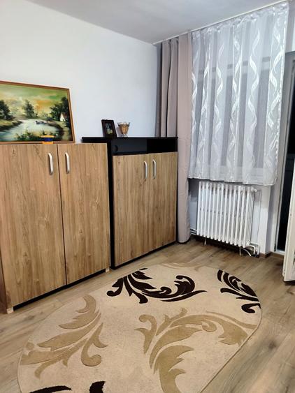 Apartament cu 2 camere decomandat în Florești