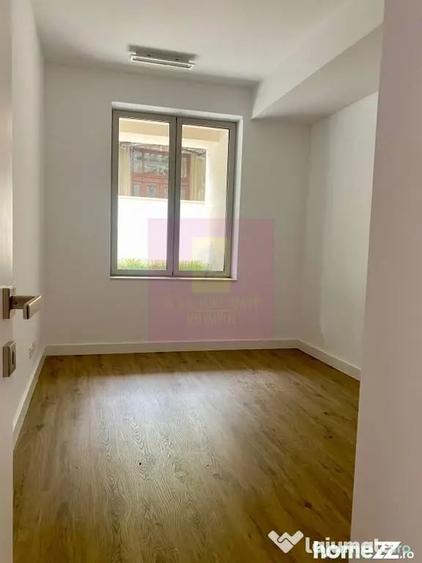 Apartament cu 3 camere decomandat în Armeneasca