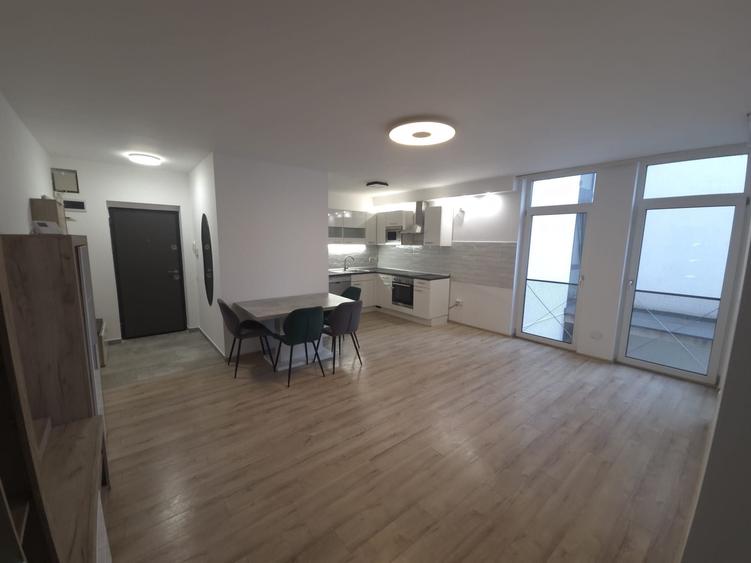 Apartament cu 2 camere semidecomandat în Unirii