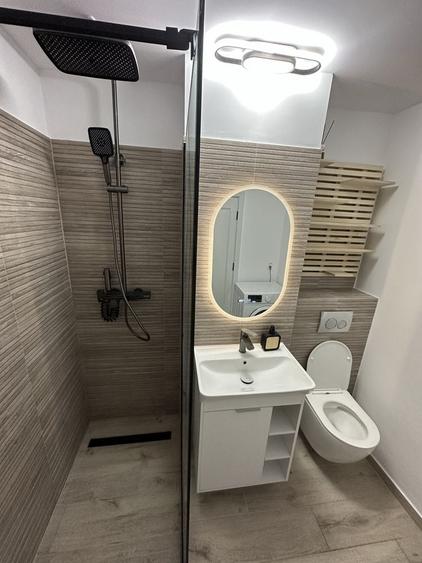 Apartament cu 2 camere decomandat, mobilat în Exterior Vest