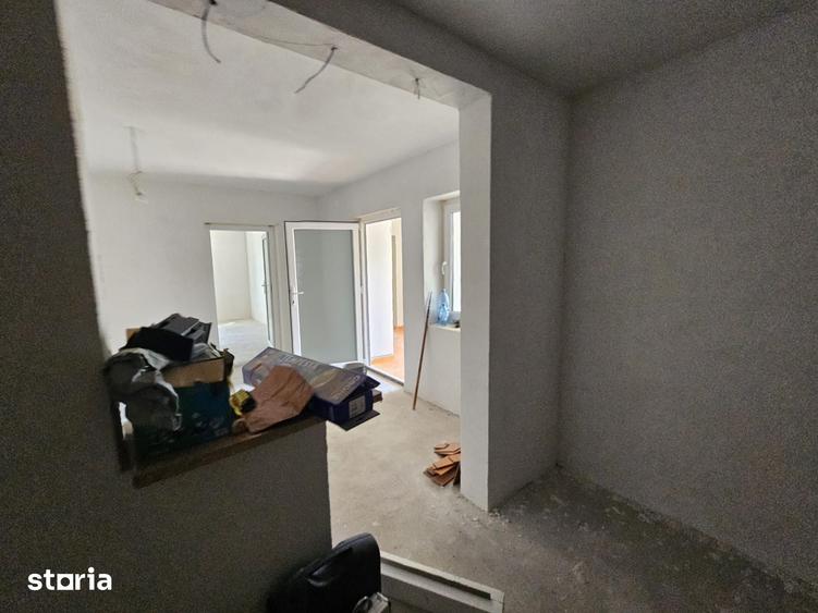 Casă cu 4 camere cu Teren 831 Mp în Rapoltu Mare