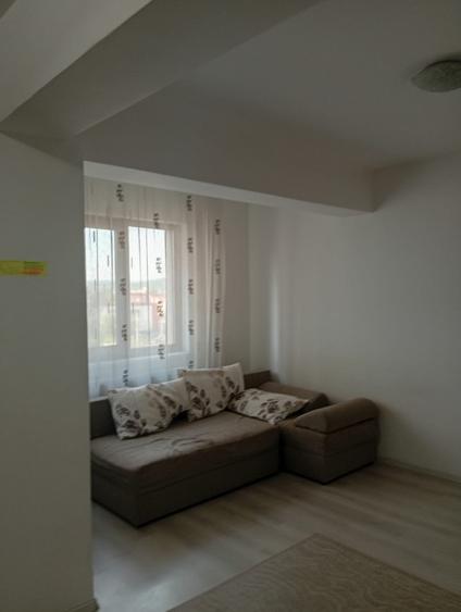 Apartament cu 2 camere semidecomandat în Gară