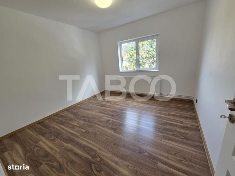 Apartament cu 4 camere decomandat în Central