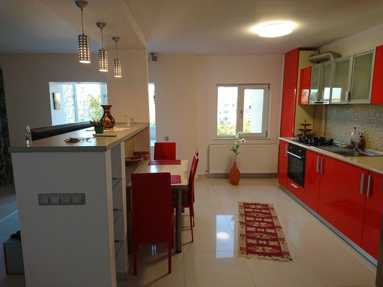 Apartament cu 3 camere în Central