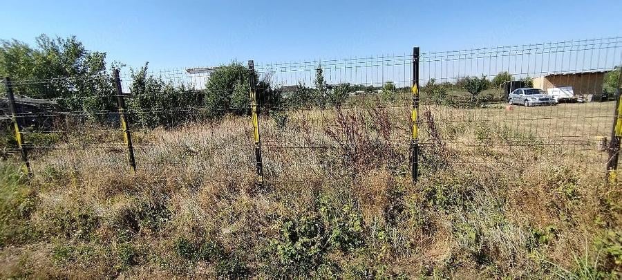 Teren de 400 mp, în Dumitrana