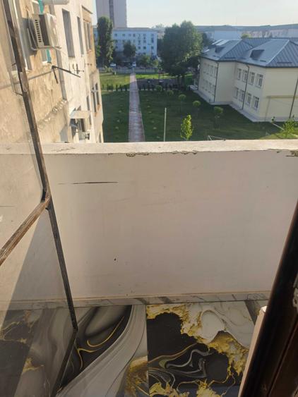 Apartament cu 2 camere în Micro 6