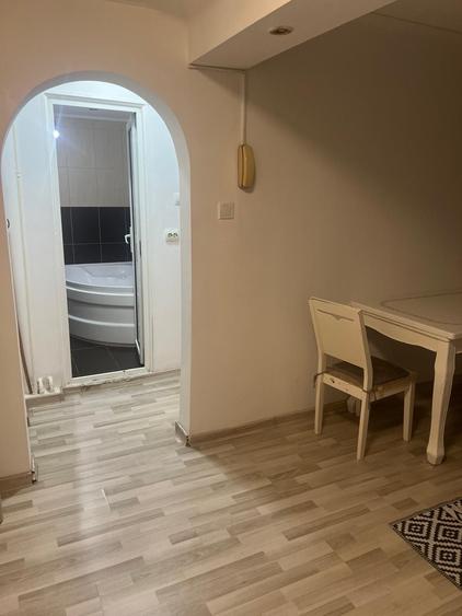 Apartament cu 2 camere decomandat în Dristor