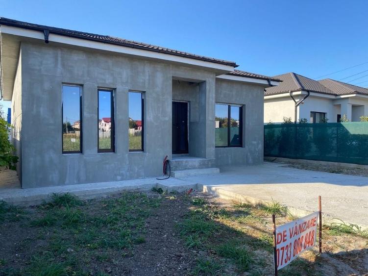 Casă cu 3 camere în Cumpăna