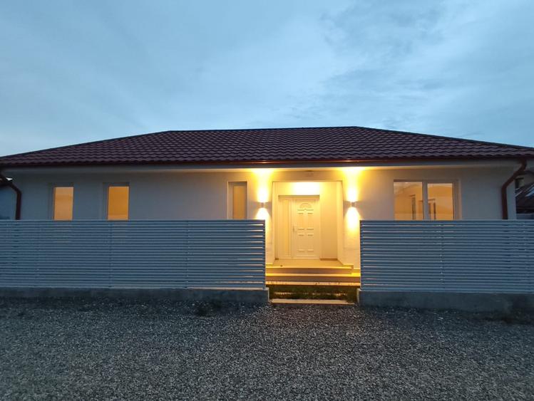 Casă individuală cu 3 camere cu Teren 330 Mp în Samurcași