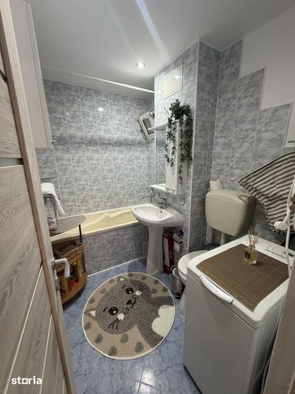Apartament cu 2 camere decomandat în Torontalului