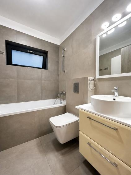Duplex cu 5 camere cu Canalizare în Pipera