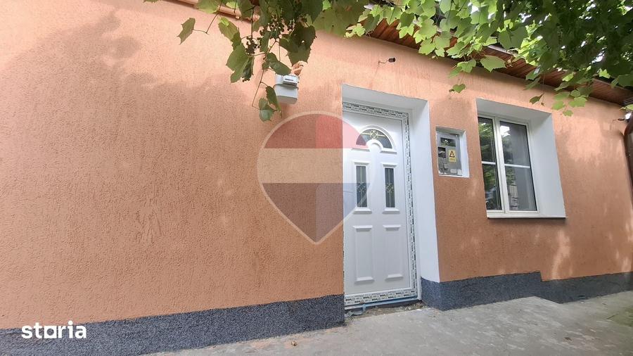 Casă cu 2 camere cu Teren 76 Mp în Central