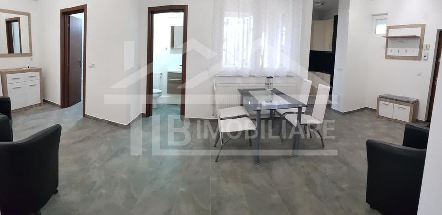 Apartament cu 4 camere decomandat în Semicentral