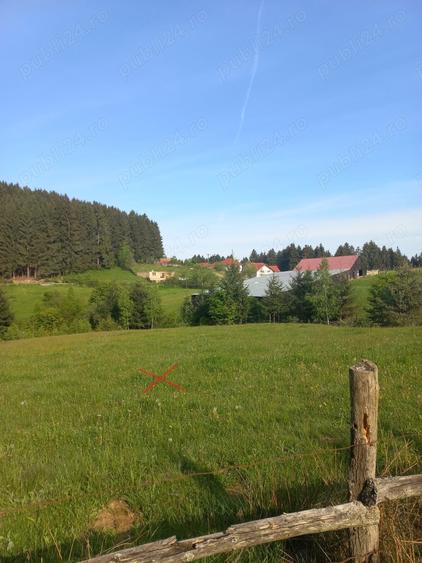 Teren de 2700 mp, în Poiana Sibiului