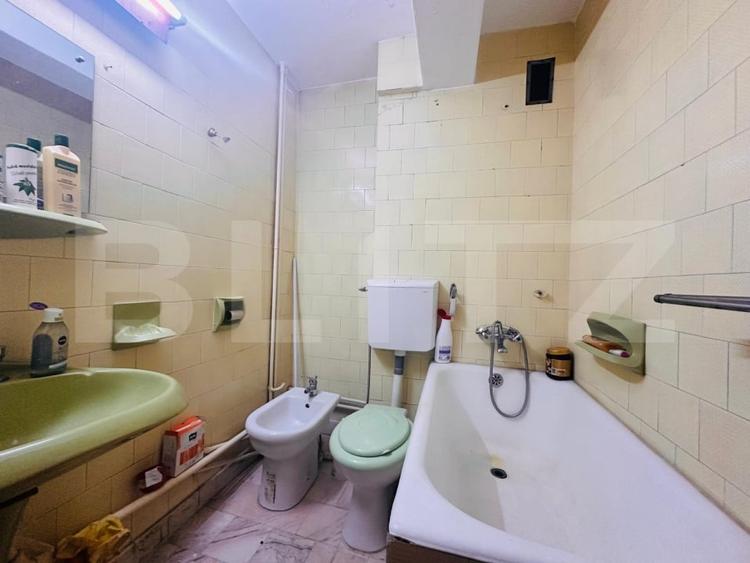 Apartament cu 4 camere decomandat, mobilat în Centru Civic