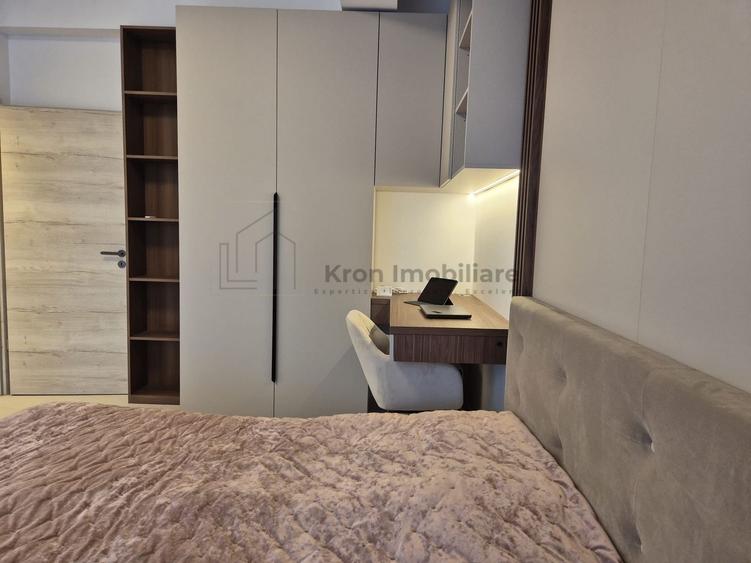 Apartament cu 3 camere decomandat, mobilat în Centură