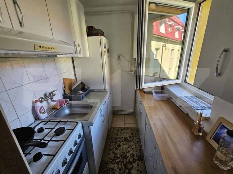 Apartament, 2 camere, zona Decebal - 5