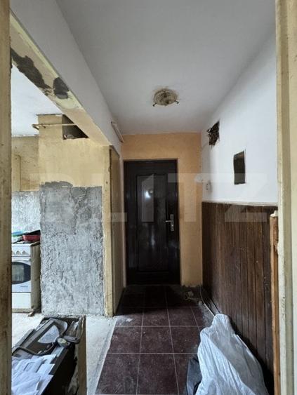 Apartament cu 2 camere semidecomandat în Micro 15
