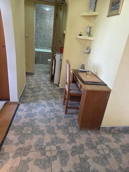 Apartament cu 2 camere decomandat, mobilat în Drumul Taberei