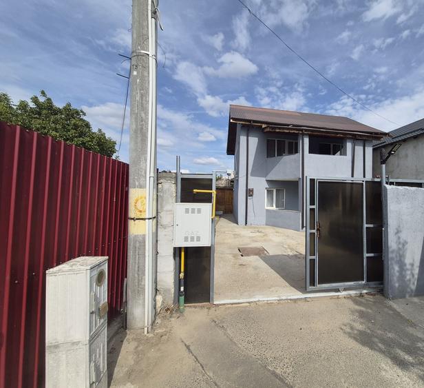 Casă cu 4 camere în Central