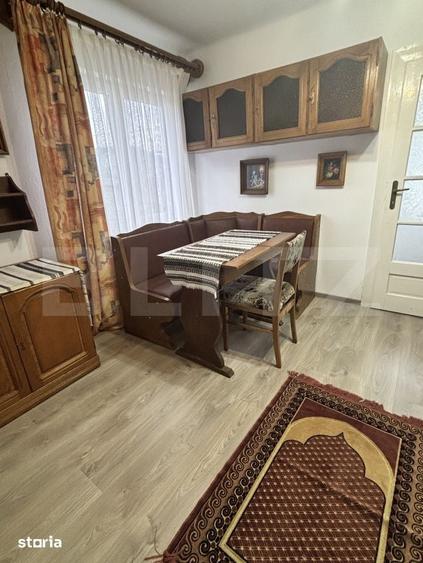 Casă cu 8 camere cu Teren 400 Mp în Central