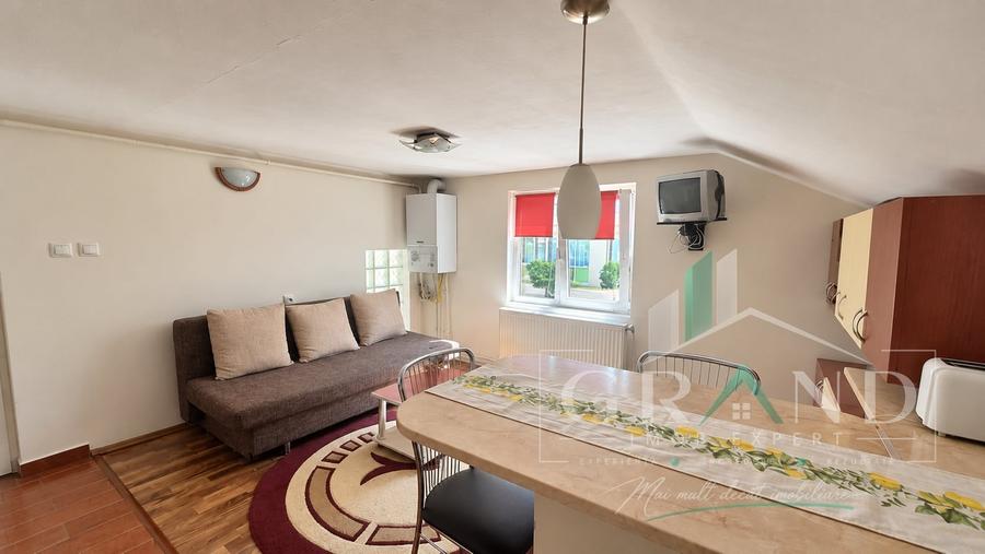 Apartament cu 2 camere semidecomandat, mobilat în Calea Turzii