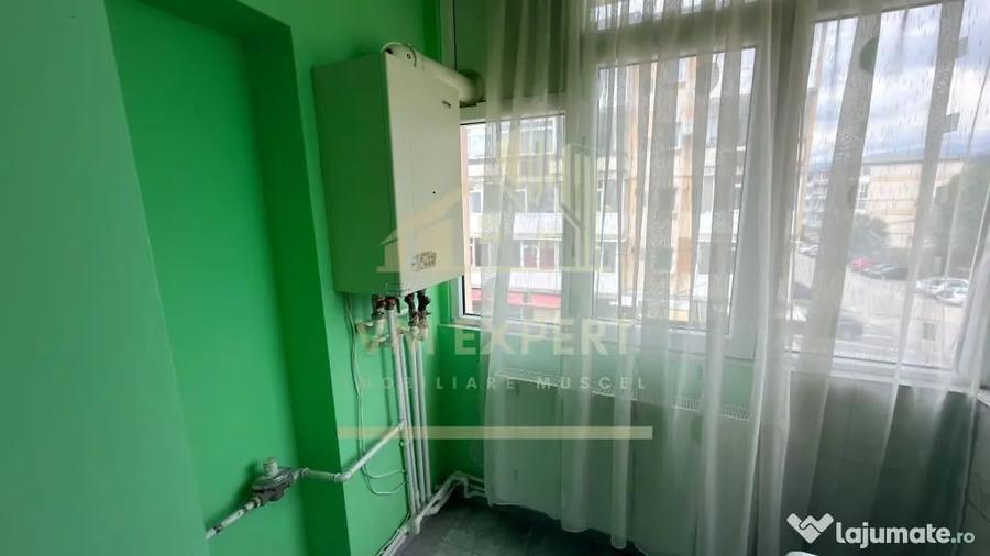 Apartament cu 2 camere decomandat în Central