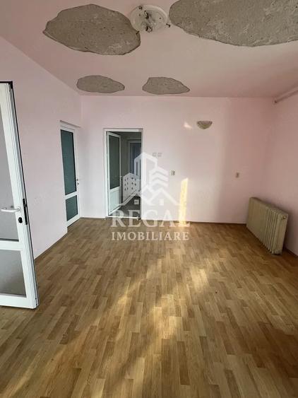 Casă cu Teren 932 Mp în Central