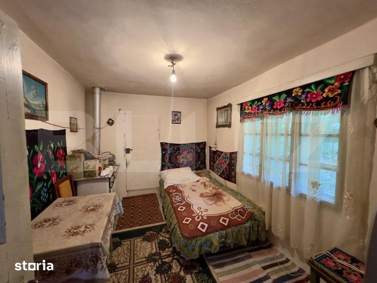Casă cu 3 camere cu Teren 1200 Mp în Central