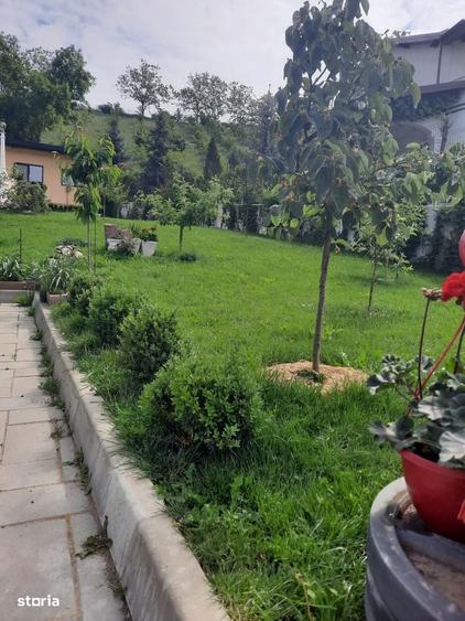 Casă cu 4 camere în Hudum