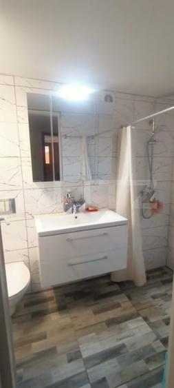 Casă individuală cu 5 camere cu Teren 860 Mp în Mera