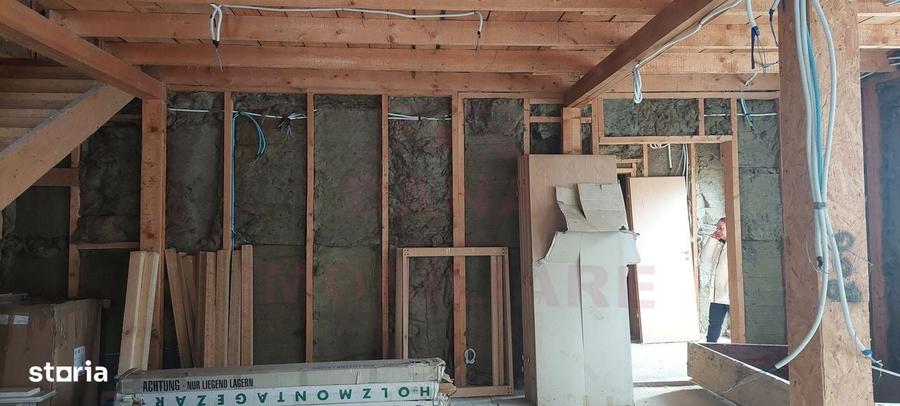Casă cu 4 camere decomandat cu Teren 563 Mp în Rusca