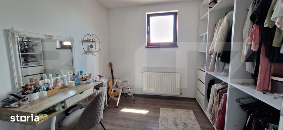 Casă cu 5 camere cu Teren 400 Mp în Bariera Vâlcii