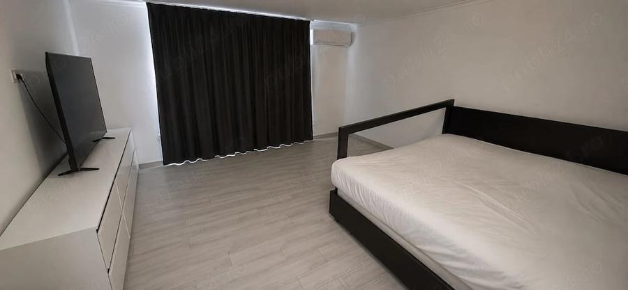Casă cu Teren 432 Mp în Plopi