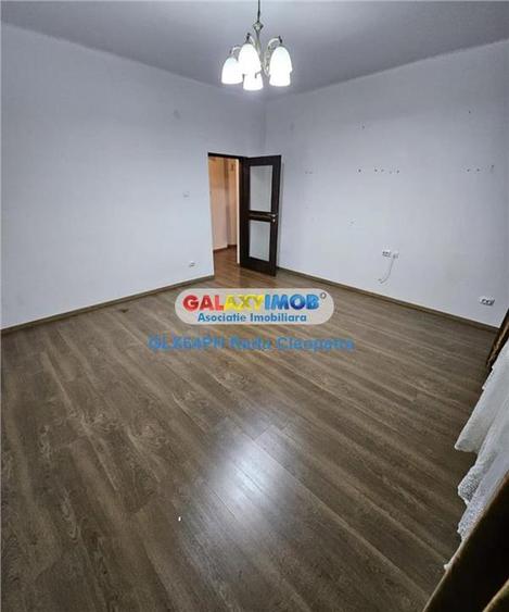 Apartament cu 4 camere decomandat în Ultracentral