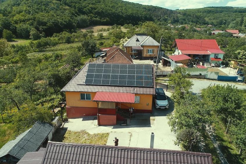 Casă cu 2 camere cu Teren 1100 Mp în Oarța de Sus