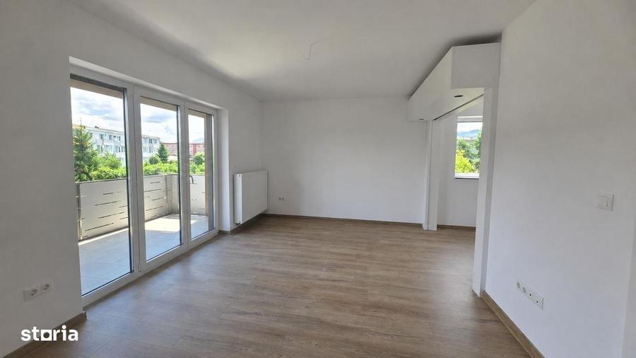 Apartament cu 2 camere decomandat în Avantgarden