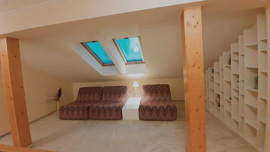 Apartament cu 3 camere decomandat în Dumbrăvița