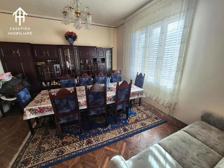 Casă cu 2 camere cu Teren 365 Mp în Central
