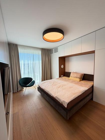 Apartament cu 3 camere semidecomandat, mobilat în Gruia