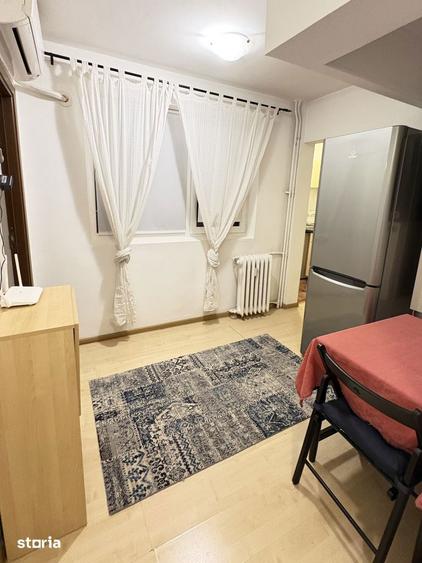 Apartament cu 2 camere decomandat, mobilat în Berceni