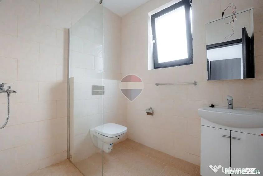 Casă cu 3 camere cu Teren 181 Mp în Budeasa