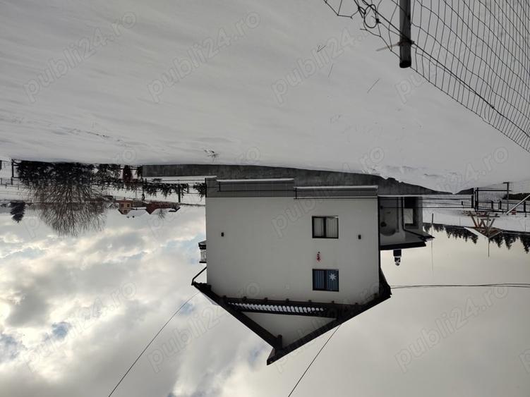 Casă cu 5 camere cu Teren 5800 Mp în Podu Coșnei
