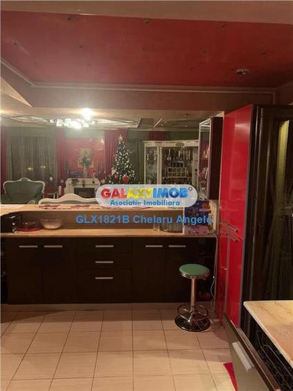 Apartament cu 5 camere decomandat, mobilat în Central