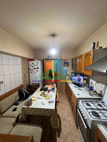Apartament cu 3 camere decomandat, mobilat în Obor
