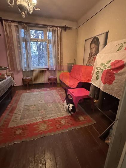 Apartament cu 4 camere semidecomandat în Ferdinand