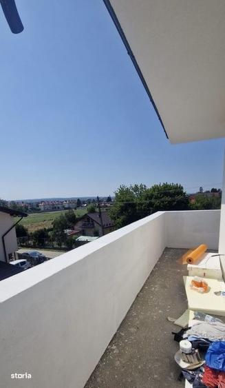 Casă cu 4 camere în Ștefănești
